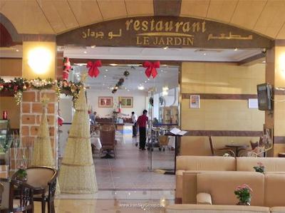 گلدن تولیپ سیب مسقط