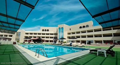 گلدن تولیپ سیب مسقط