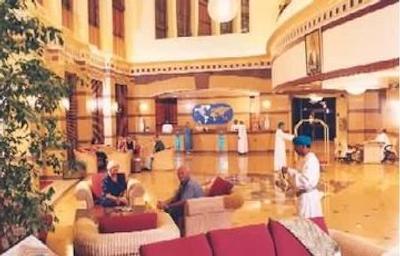 گلدن تولیپ سیب مسقط