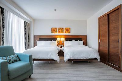 هیلتون گاردن این کرسنودر