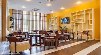 هیلتون گاردن این کرسنودر