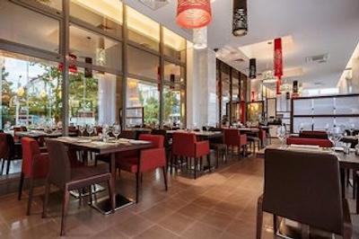 هیلتون گاردن این کرسنودر