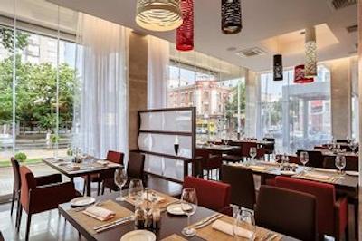 هیلتون گاردن این کرسنودر