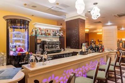 هیلتون گاردن این کرسنودر