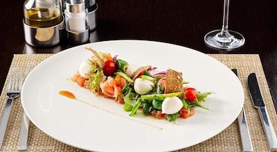 هیلتون گاردن این کرسنودر