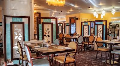 هیلتون گاردن این کرسنودر