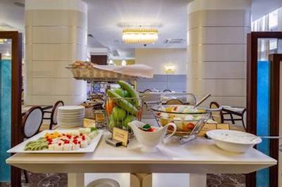 هیلتون گاردن این کرسنودر