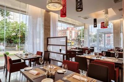 هیلتون گاردن این کرسنودر