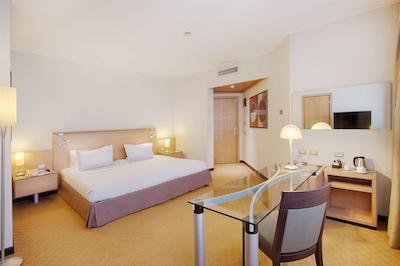 ان اچ بولونیا ویلانوا