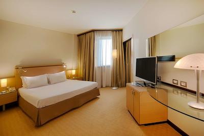 ان اچ بولونیا ویلانوا