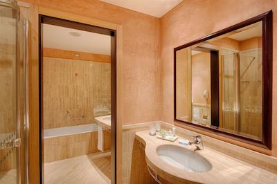 ان اچ بولونیا ویلانوا