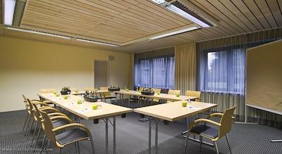 جی هتل هتل اند لیوینگ هانوفر