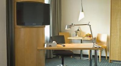 جی هتل هتل اند لیوینگ هانوفر