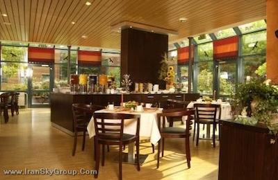 جی هتل هتل اند لیوینگ هانوفر