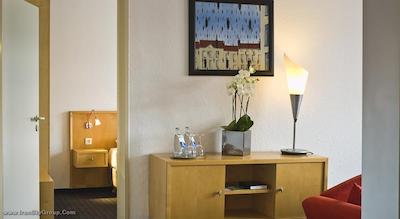 جی هتل هتل اند لیوینگ هانوفر