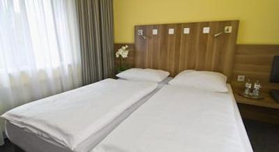 جی هتل هتل اند لیوینگ هانوفر