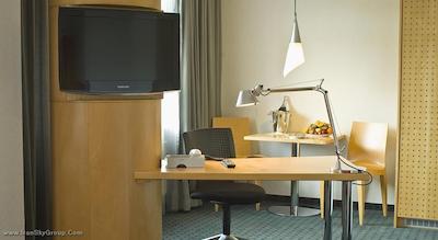 جی هتل هتل اند لیوینگ هانوفر