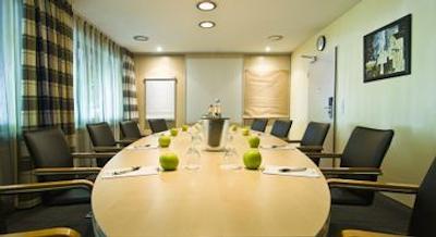 جی هتل هتل اند لیوینگ هانوفر