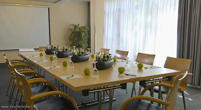 جی هتل هتل اند لیوینگ هانوفر