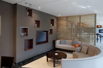 هتل ان ‌اچ مادرید ریبرا دل مانزانارس