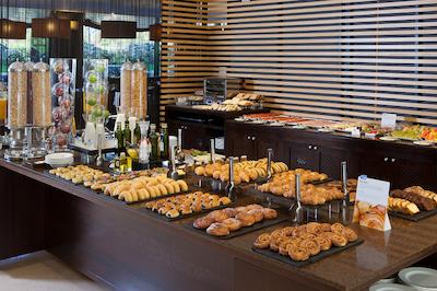 هتل ان ‌اچ مادرید ریبرا دل مانزانارس