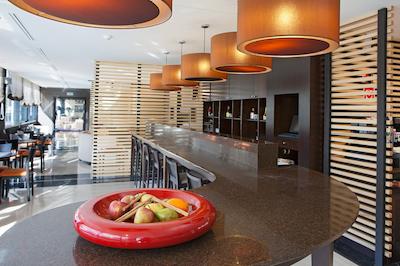 هتل ان ‌اچ مادرید ریبرا دل مانزانارس