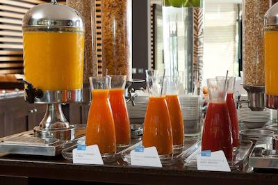 هتل ان ‌اچ مادرید ریبرا دل مانزانارس