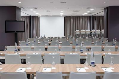 هتل ان ‌اچ مادرید ریبرا دل مانزانارس