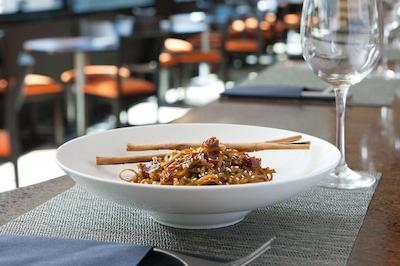 هتل ان ‌اچ مادرید ریبرا دل مانزانارس