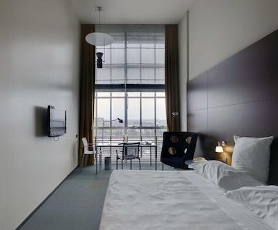 ان‌ اچ تورینو لینگوتو تک