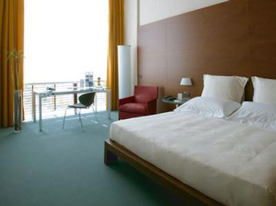 ان‌ اچ تورینو لینگوتو تک