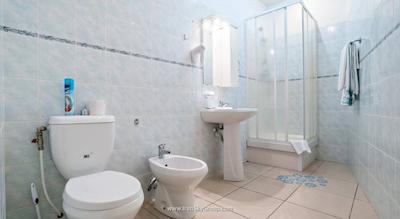 کامفیتل دمیدو بریج هتل