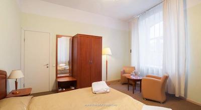 کامفیتل دمیدو بریج هتل