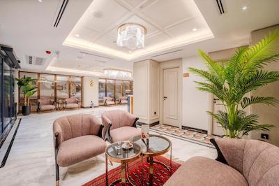 گرند هیلاریوم هتل