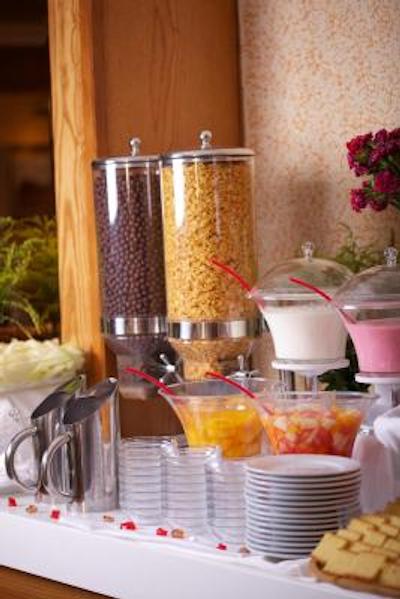 گرند هیلاریوم هتل