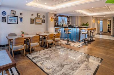 گرند هیلاریوم هتل