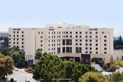 سندتن هیلتون