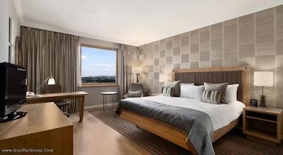 سندتن هیلتون