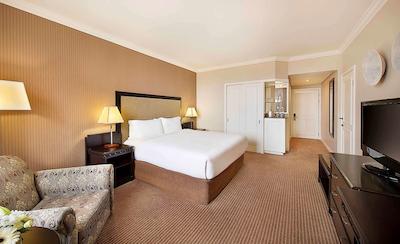 سندتن هیلتون