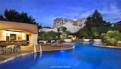 سندتن هیلتون