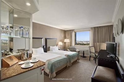 سندتن هیلتون