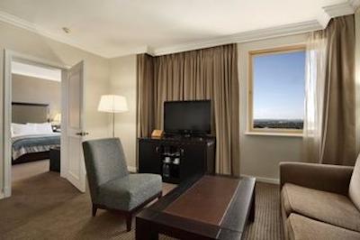 سندتن هیلتون