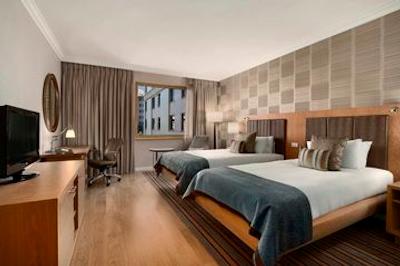 سندتن هیلتون