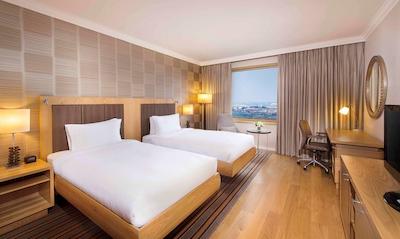 سندتن هیلتون