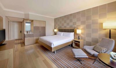 سندتن هیلتون