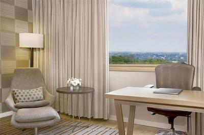 سندتن هیلتون