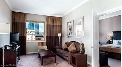 سندتن هیلتون