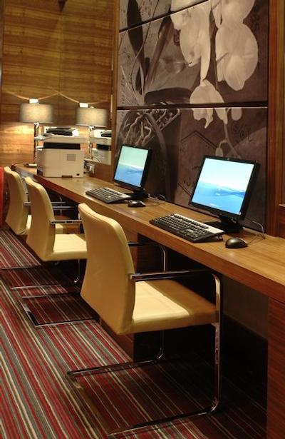 همپتون بای هیلتون بورسا