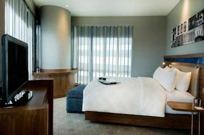 همپتون بای هیلتون بورسا