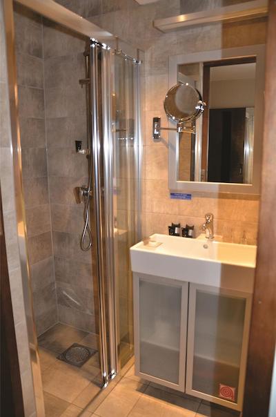 بست وسترن کمپن آپارتمان